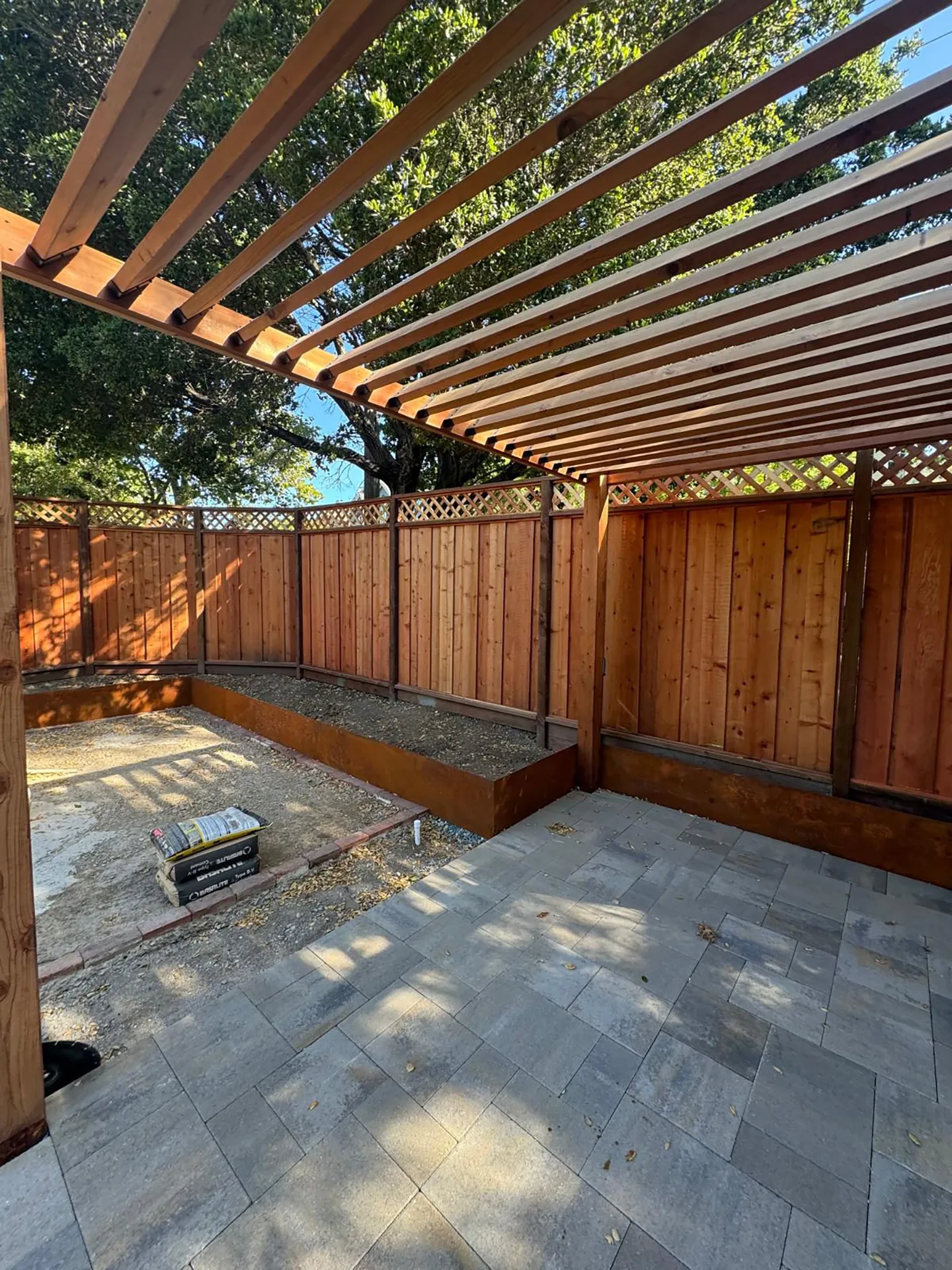 Pergola in CA-7